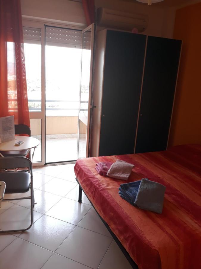 B&B Panorama กาญารี ภายนอก รูปภาพ
